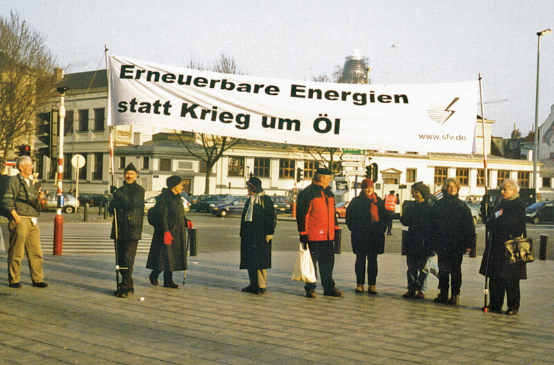 Demo Ruge EE statt Krieg um Öl 